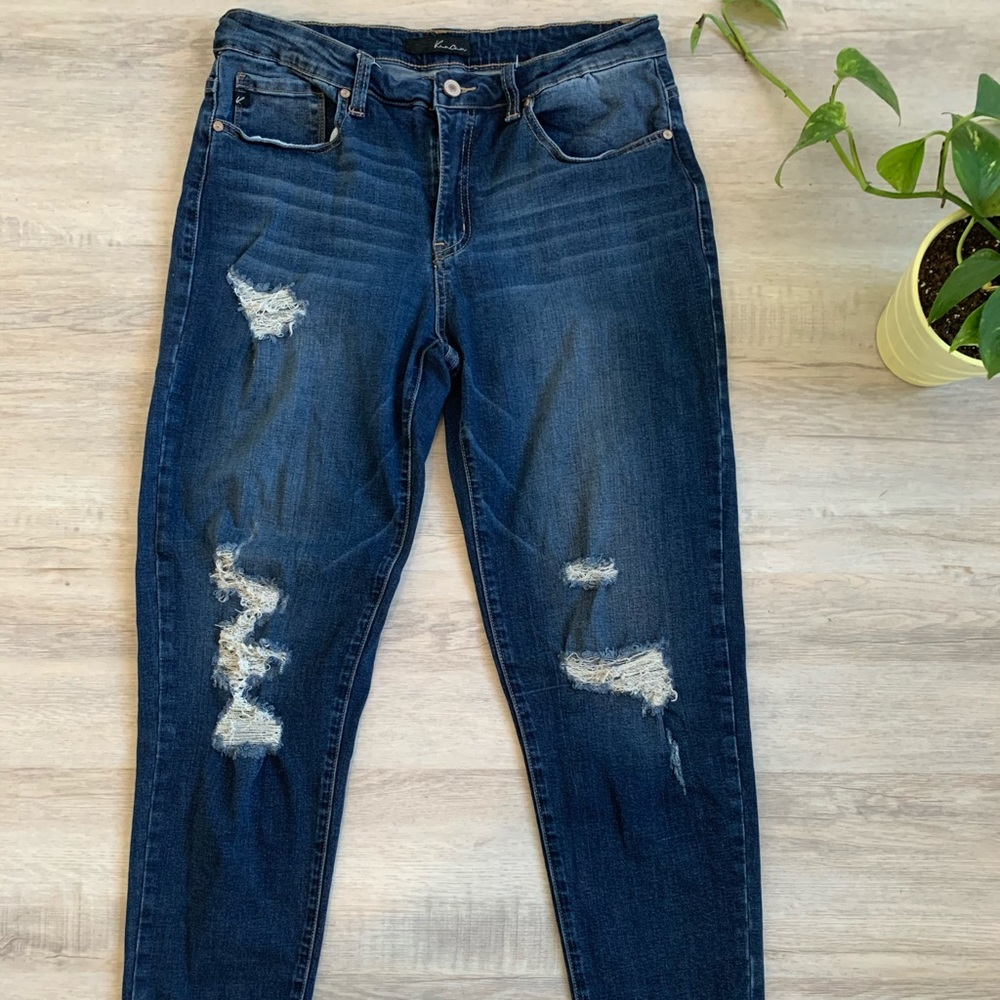 🌱2 for $25 🌱 Kancan Distressed Jeans